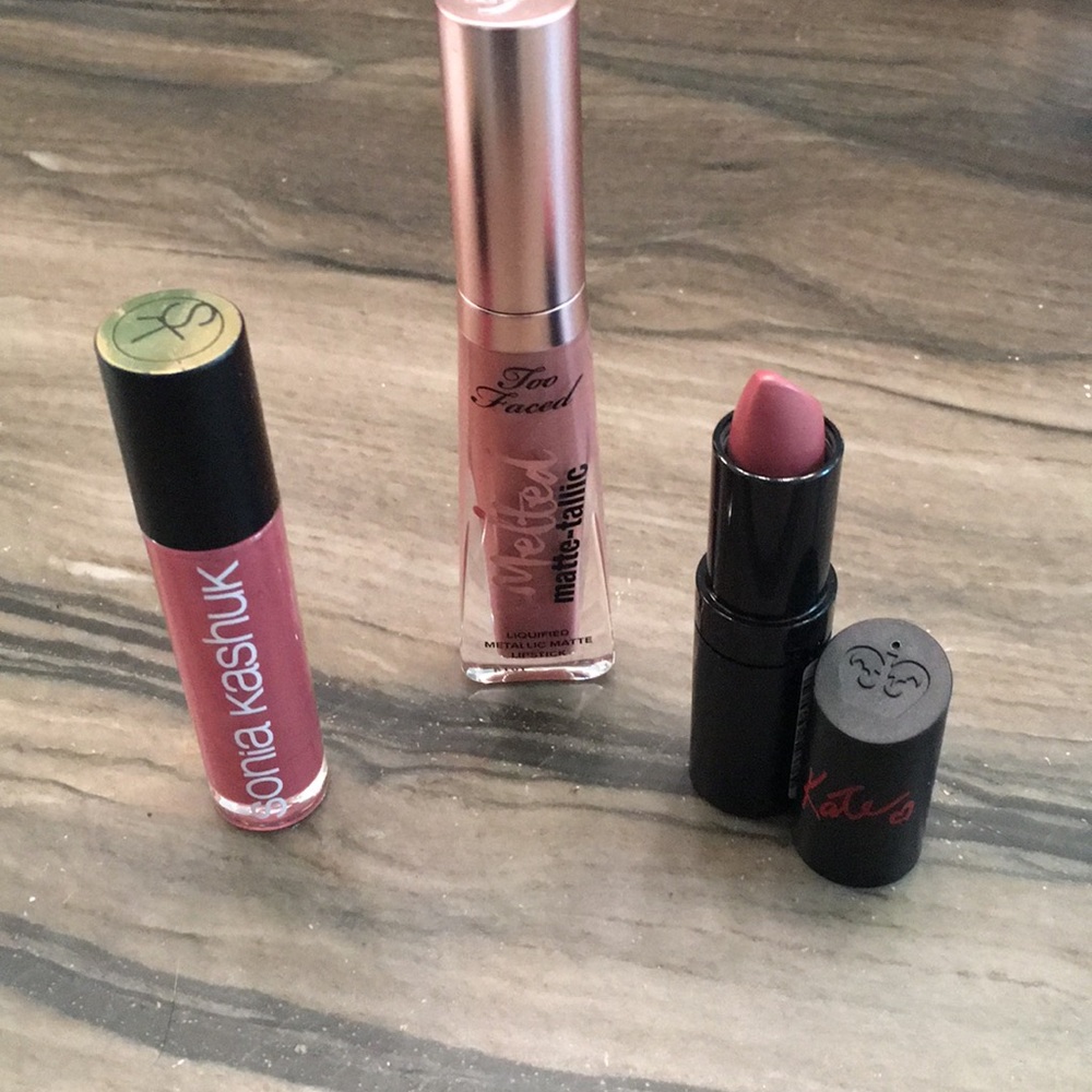 3 lipsticks 💋